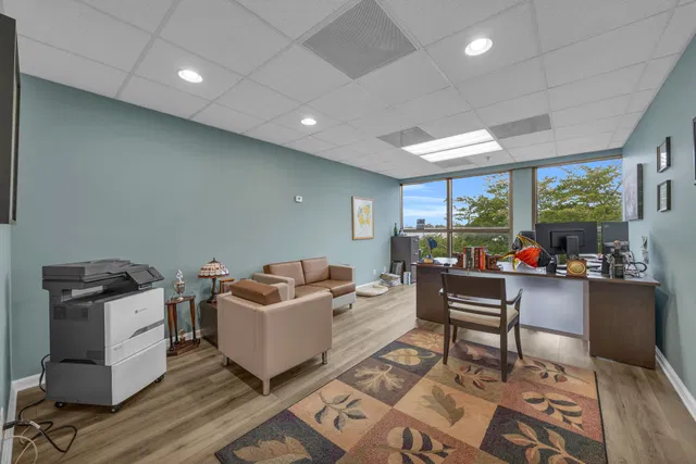  Residence photo 10