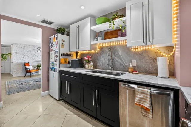 Palm Beach House Unit 1106 photo 9