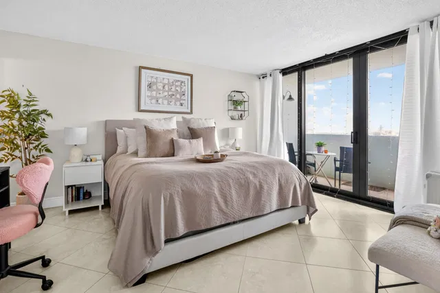 Palm Beach House Unit 1106 photo 11