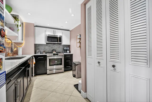 Palm Beach House Unit 1106 photo 14