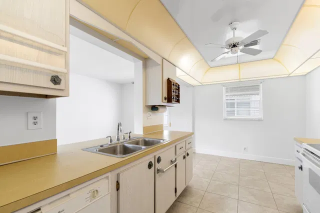  Residence photo 7