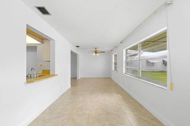 Residence photo 10