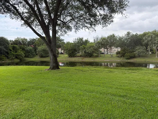  Residence photo 8