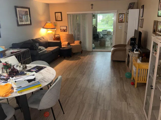  Residence photo 24