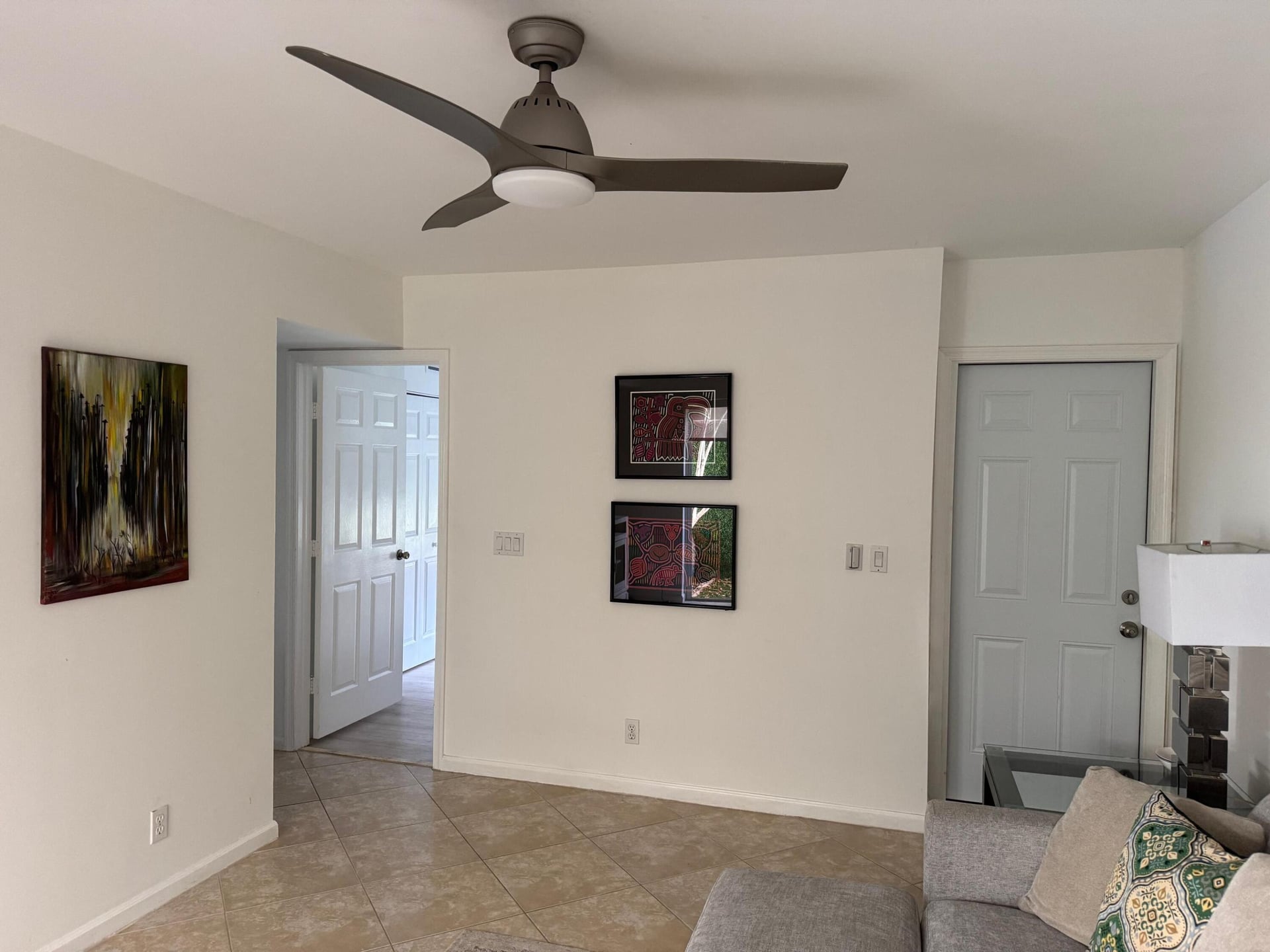 Unit 2308 photo 6