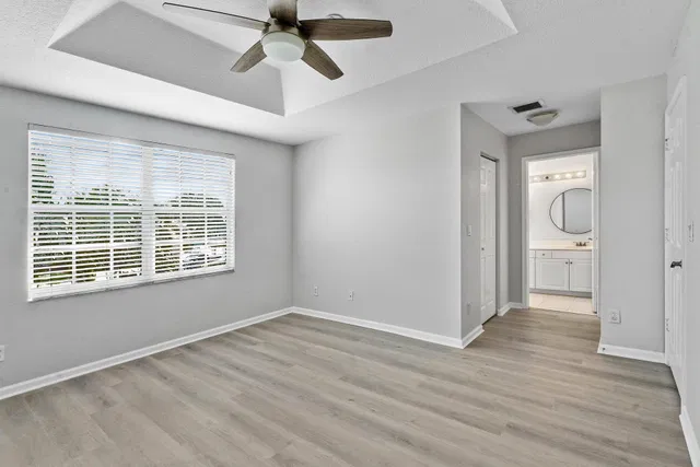 Residence photo 18