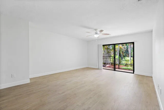 Residence photo 18