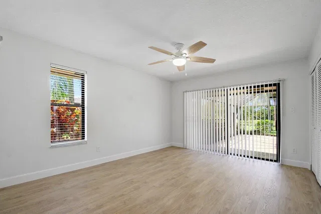 Residence photo 25