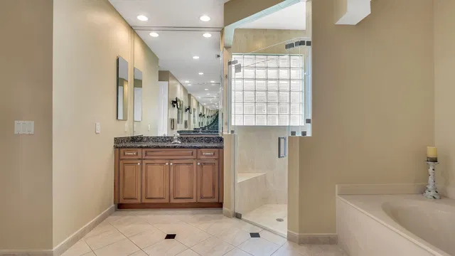 Residence photo 21