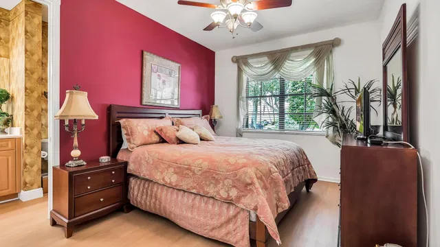 Residence photo 25