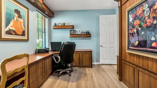 Residence photo 26