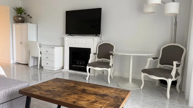 2600 N Flagler Unit 413 photo 5