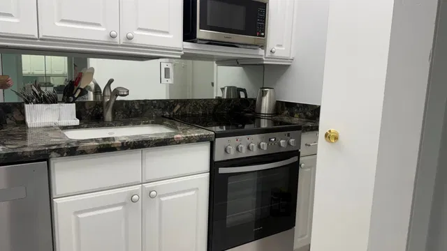 2600 N Flagler Unit 413 photo 9