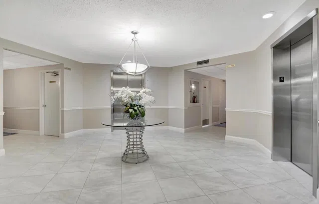 2600 N Flagler Unit 413 photo 16