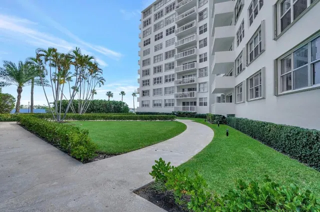 2600 N Flagler Unit 413 photo 17