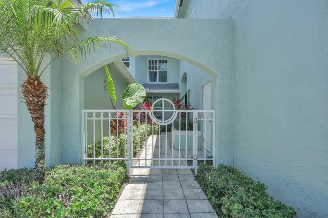 Residence photo 4