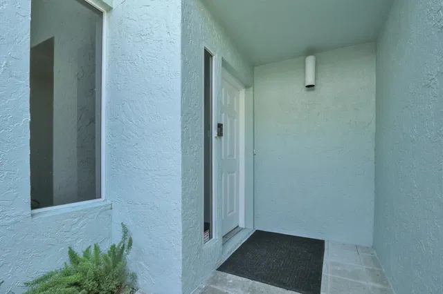 Residence photo 6