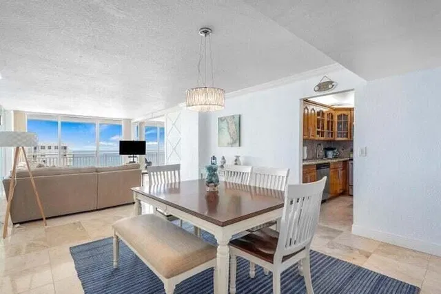 Barclay Condo Unit 923 photo 6