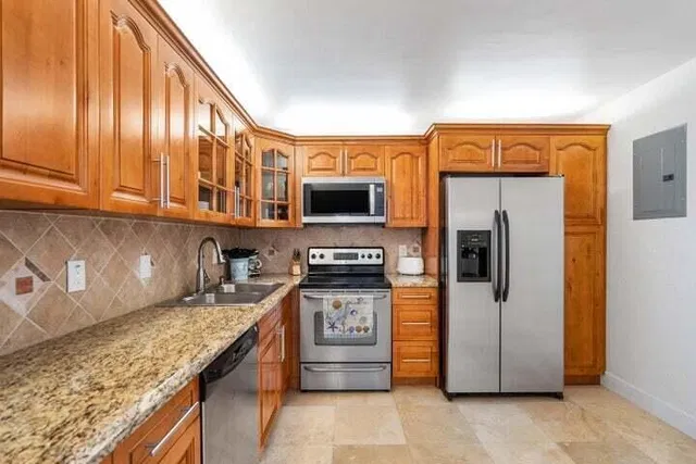 Barclay Condo Unit 923 photo 8