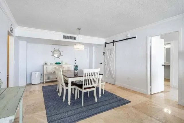 Barclay Condo Unit 923 photo 10