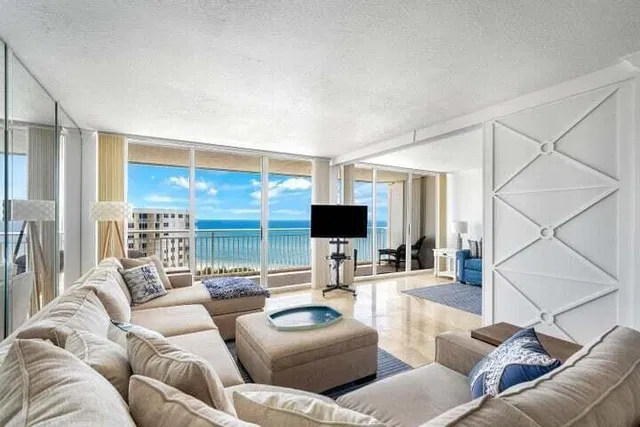 Barclay Condo Unit 923 photo 12