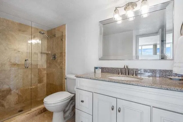 Barclay Condo Unit 923 photo 15