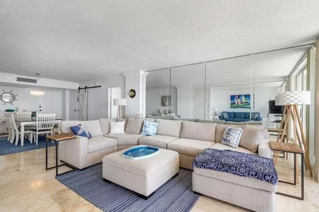 Barclay Condo Unit 923 photo 17