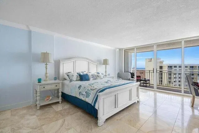 Barclay Condo Unit 923 photo 18