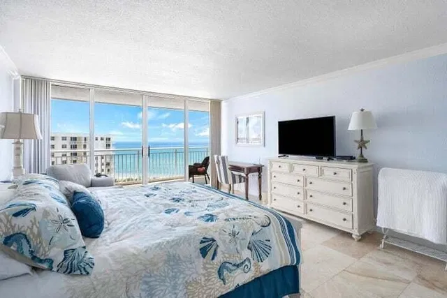 Barclay Condo Unit 923 photo 19