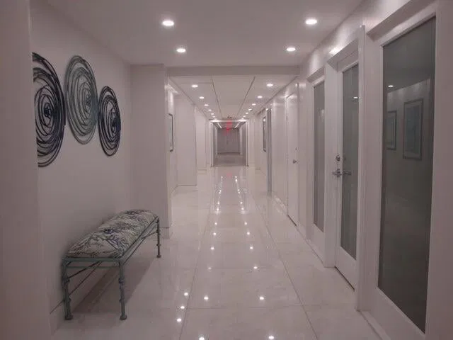 Barclay Condo Unit 923 photo 27