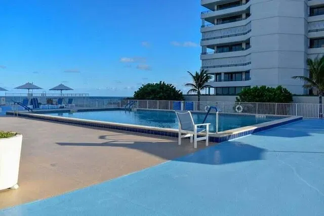 Barclay Condo Unit 923 photo 33