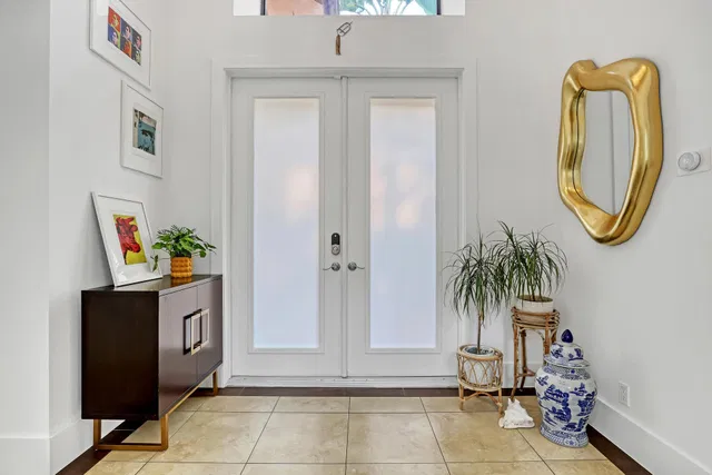 Residence photo 3