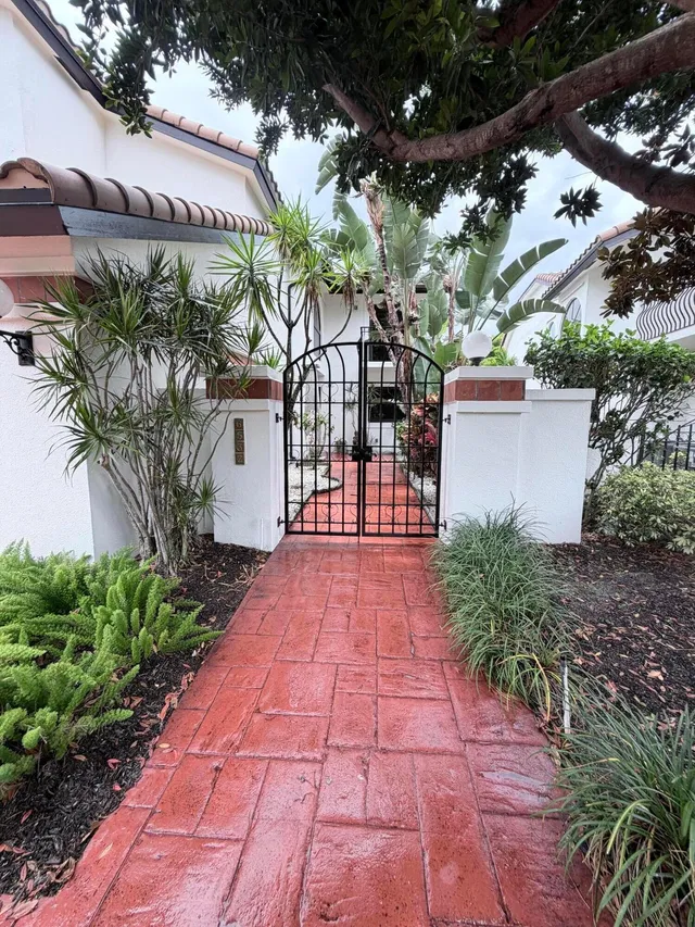 Residence photo 36