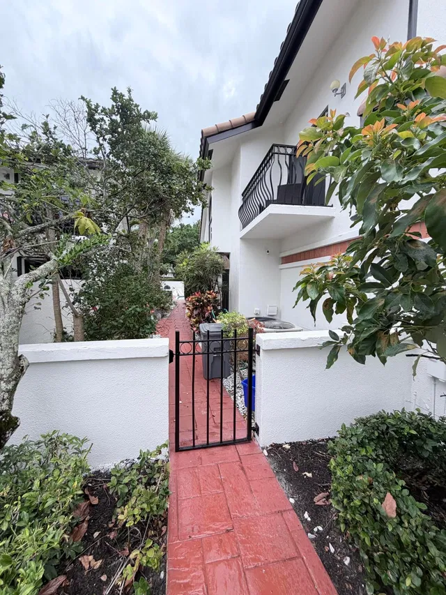 Residence photo 39