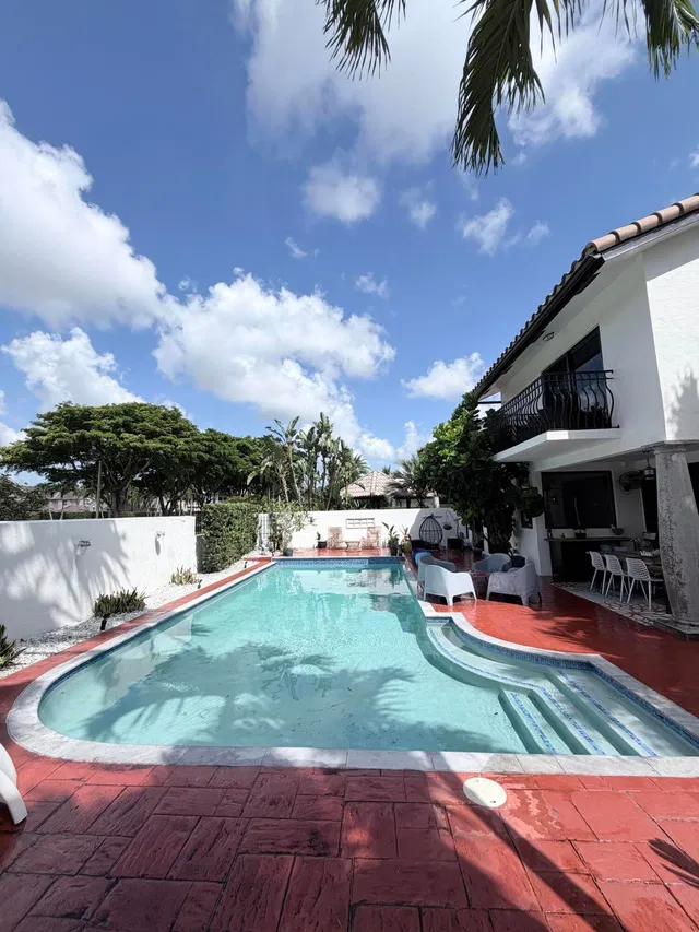 Residence photo 43