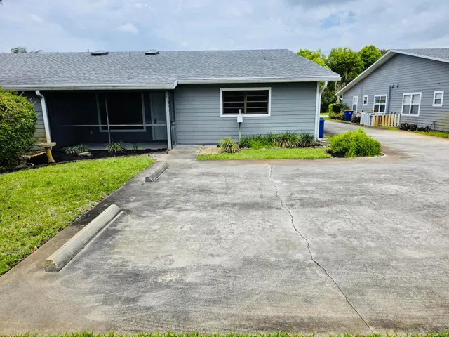Residence photo 18
