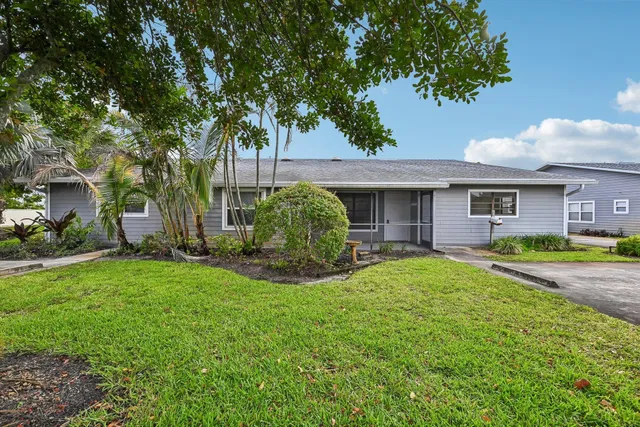 Residence photo 19