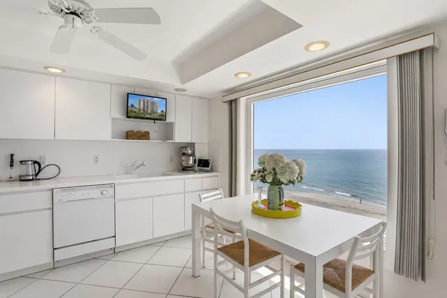 600 S Ocean Boca Unit 6010 photo 14