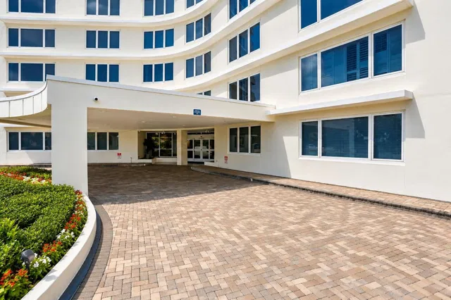 600 S Ocean Boca Unit 6010 photo 28