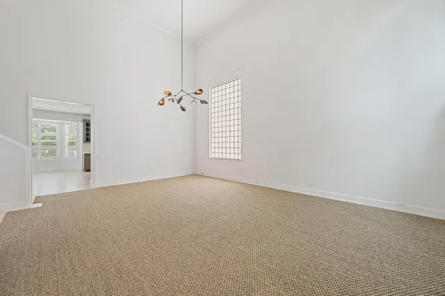 Residence photo 3
