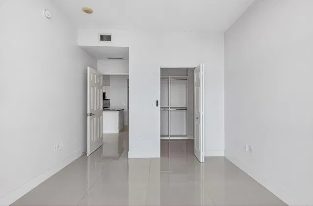 Unit Ph 704 photo 11