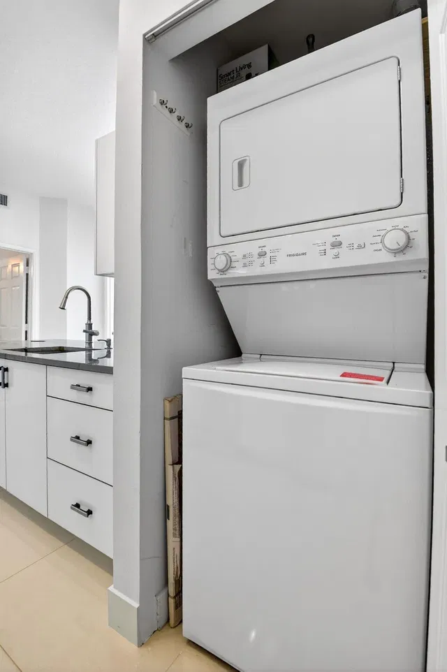 Unit Ph 704 photo 12