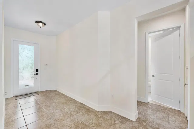 Residence photo 20