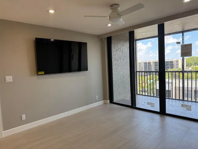 Boca Raton Unit 603 photo 8