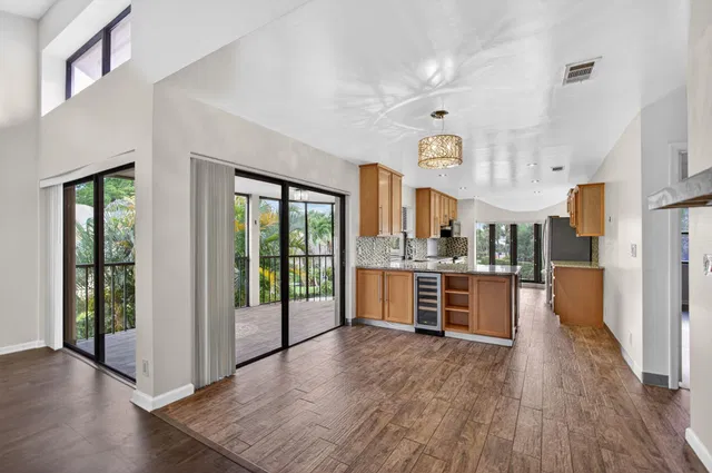 Jonathan's Landing Jupiter FL Unit 204 photo 9