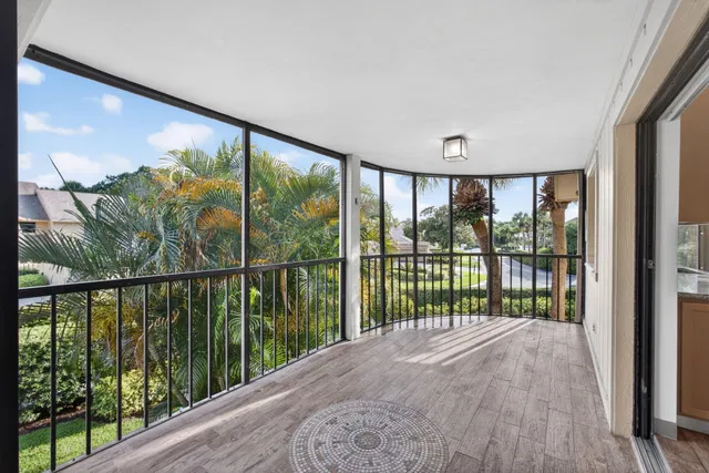 Jonathan's Landing Jupiter FL Unit 204 photo 19