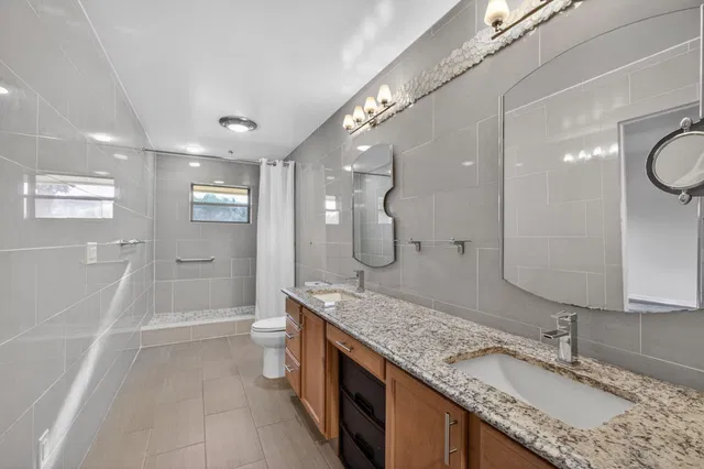 Jonathan's Landing Jupiter FL Unit 204 photo 24