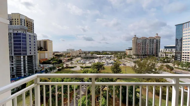 City Palms Unit 835 photo 9