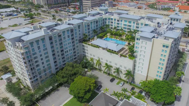 City Palms Unit 835 photo 33
