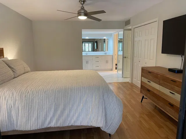 Unit 203 photo 12